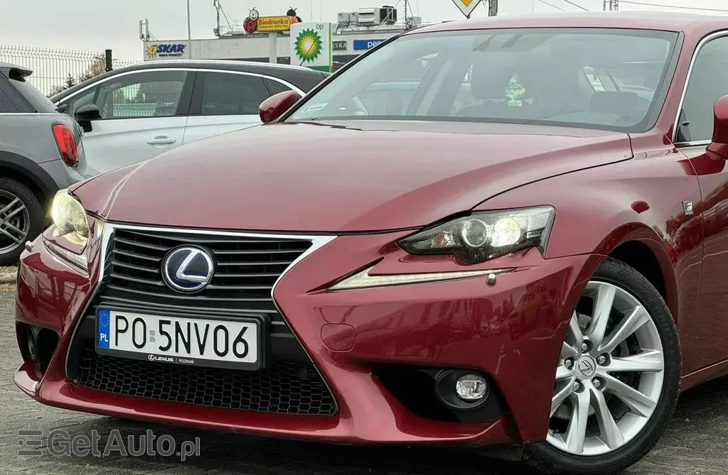 LEXUS IS 