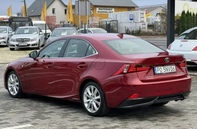 LEXUS IS 