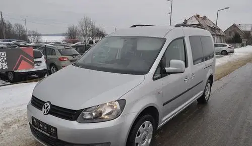 VOLKSWAGEN Caddy 