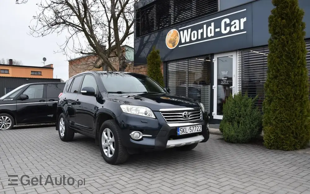 TOYOTA RAV4 2.0 VVT-i Premium