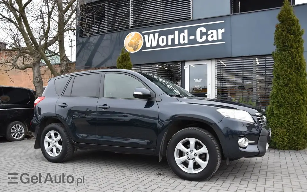 TOYOTA RAV4 2.0 VVT-i Premium