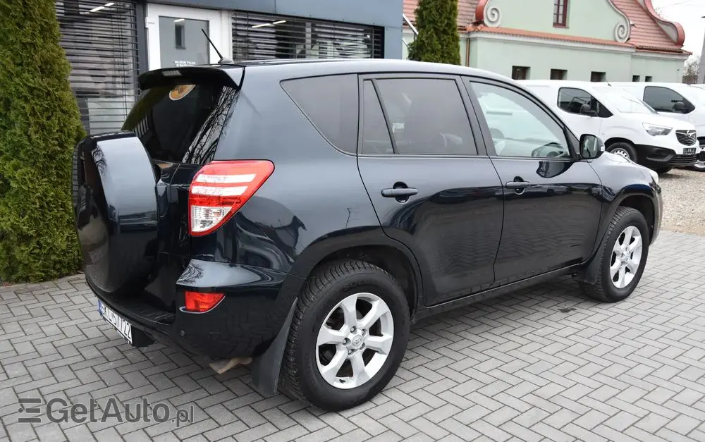 TOYOTA RAV4 2.0 VVT-i Premium