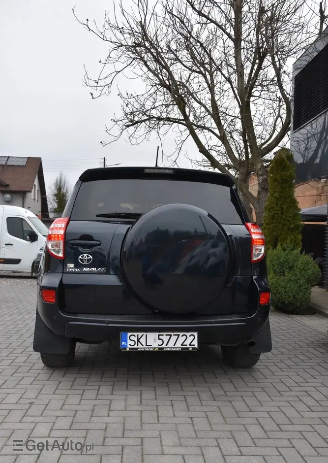 TOYOTA RAV4 2.0 VVT-i Premium