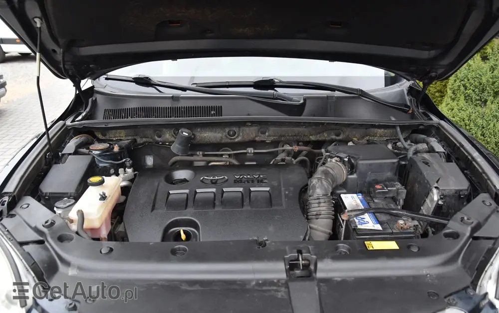 TOYOTA RAV4 2.0 VVT-i Premium