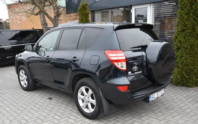TOYOTA RAV4 2.0 VVT-i Premium