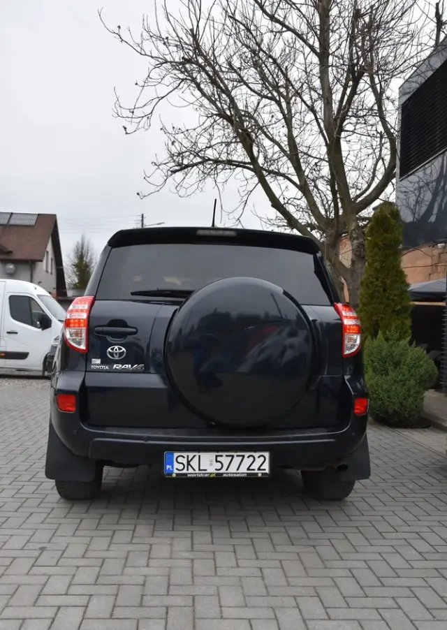 TOYOTA RAV4 2.0 VVT-i Premium