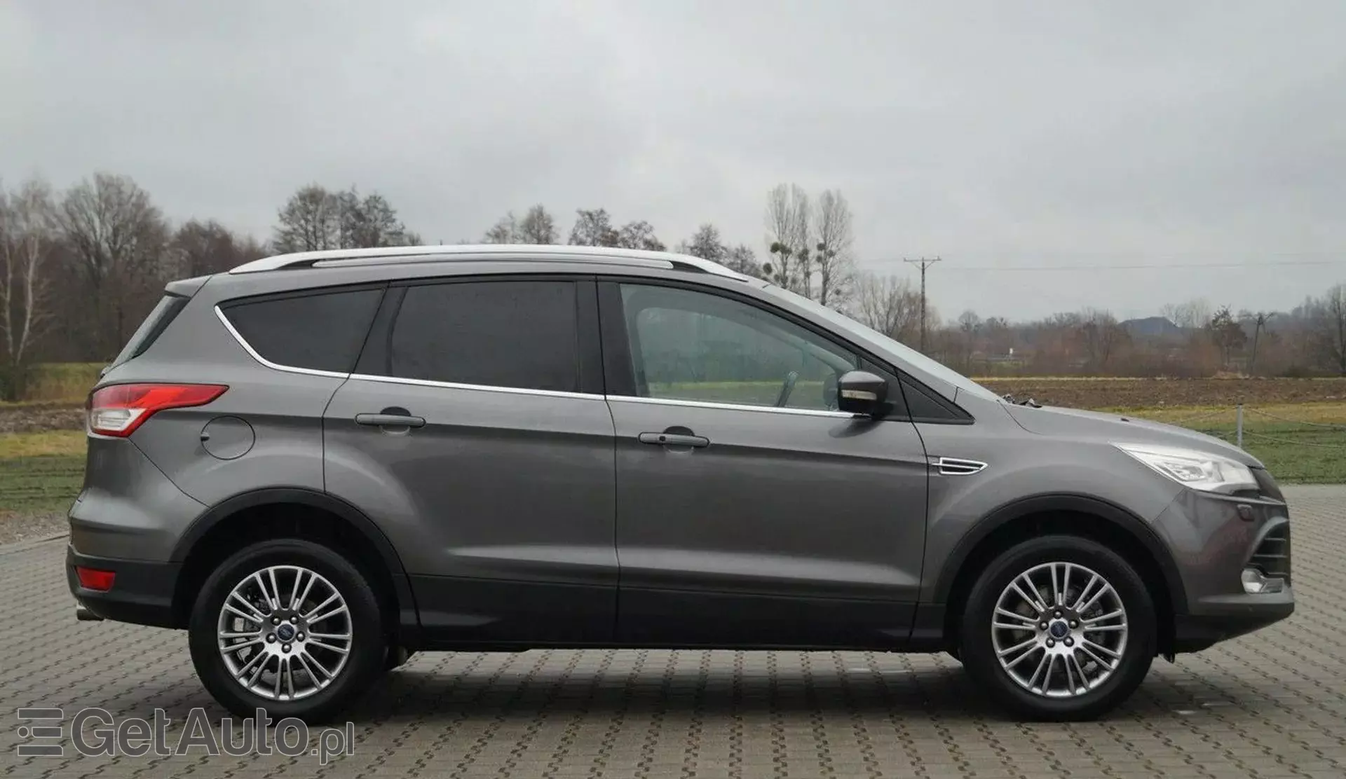 FORD Kuga 