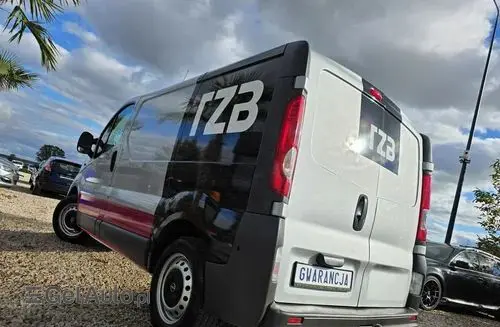 OPEL Vivaro 