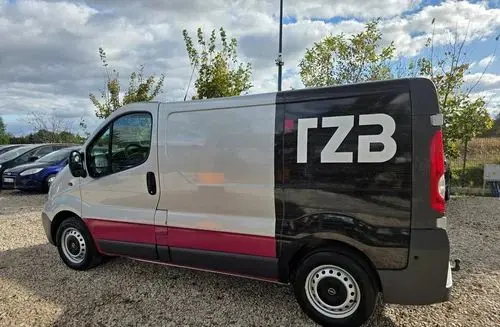 OPEL Vivaro 