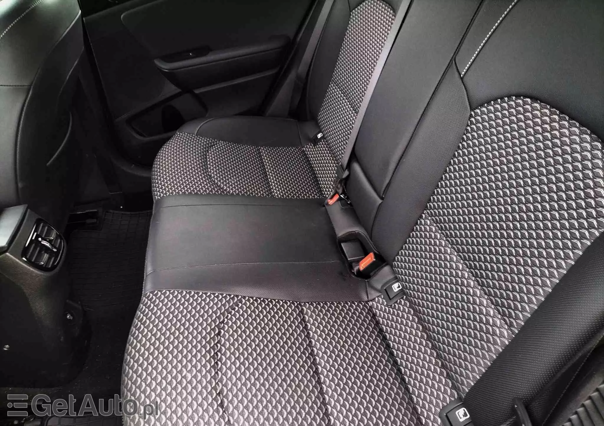 KIA XCeed 1.6 GDI PHEV L DCT