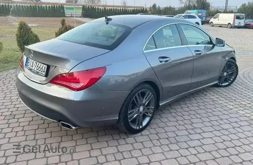 MERCEDES-BENZ CLA 