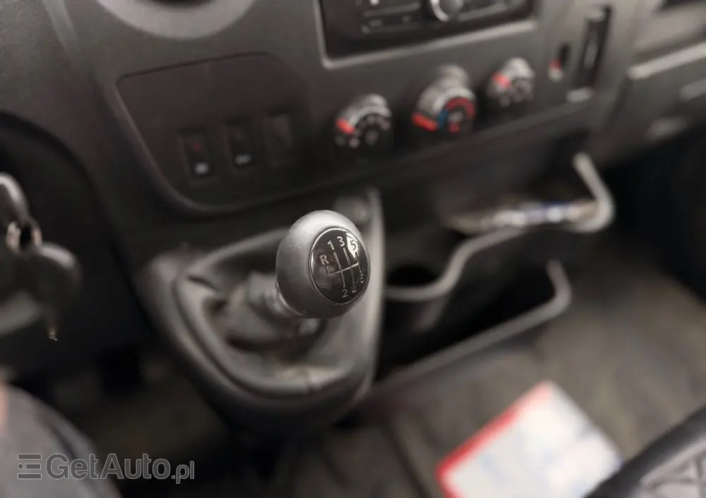 RENAULT Master 