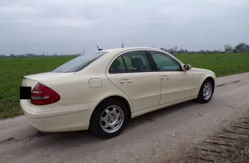 MERCEDES-BENZ Klasa E 