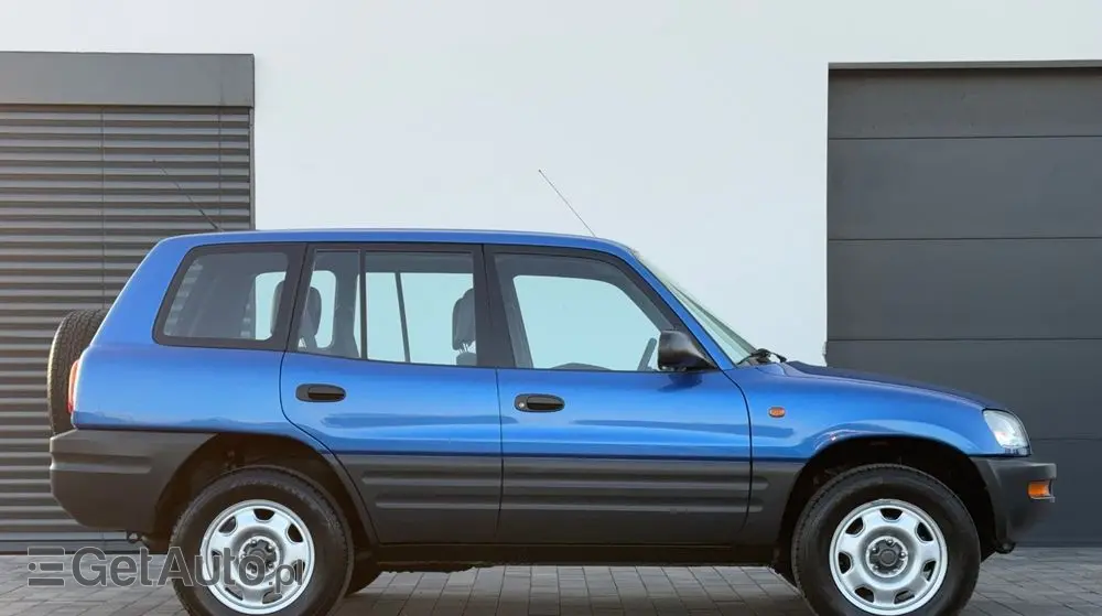 TOYOTA RAV4 2.0