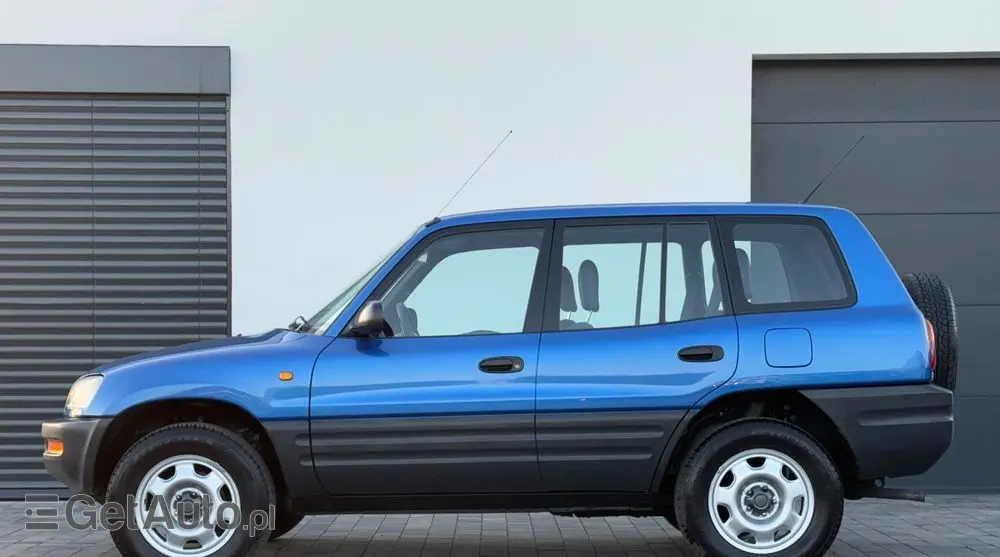 TOYOTA RAV4 2.0