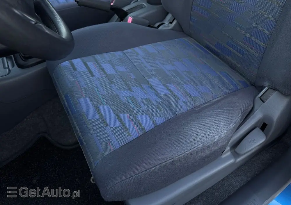 TOYOTA RAV4 2.0