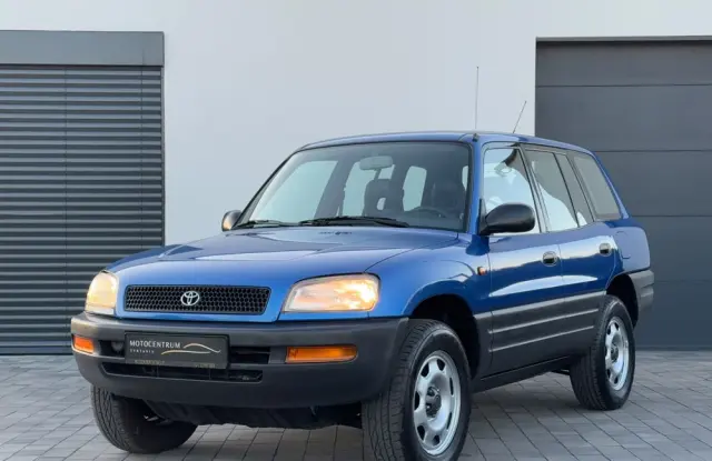TOYOTA RAV4 2.0