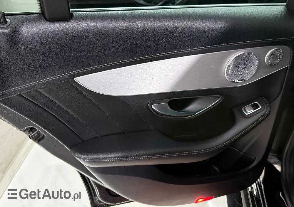 MERCEDES-BENZ Klasa C 200 T 7G-TRONIC AMG Line