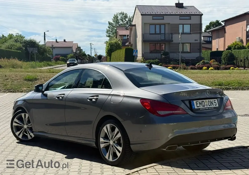 MERCEDES-BENZ CLA 180 BlueEffICIENCY Edition