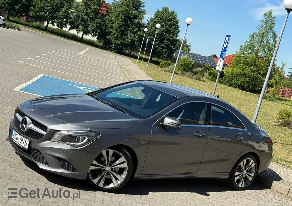 MERCEDES-BENZ CLA 180 BlueEffICIENCY Edition