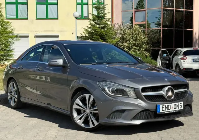 MERCEDES-BENZ CLA 180 BlueEffICIENCY Edition