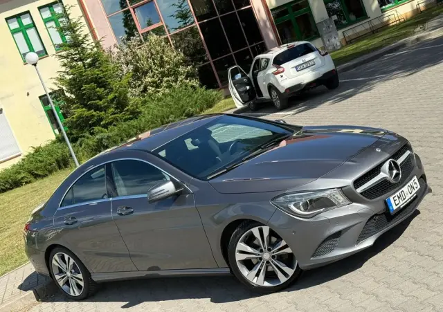 MERCEDES-BENZ CLA 180 BlueEffICIENCY Edition