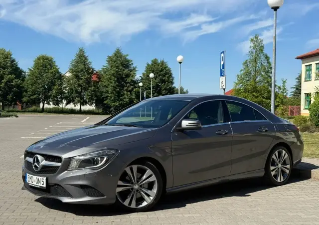 MERCEDES-BENZ CLA 180 BlueEffICIENCY Edition