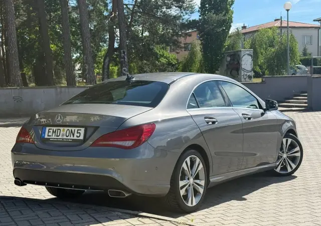 MERCEDES-BENZ CLA 180 BlueEffICIENCY Edition