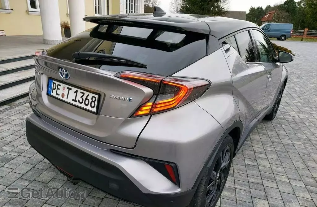 TOYOTA C-HR 