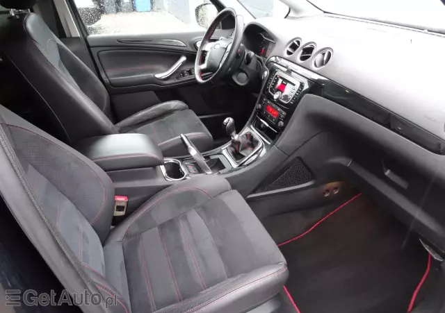 FORD S-Max 2.0 T Titanium