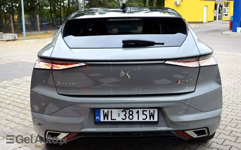 DS AUTOMOBILES DS 4 1.6 E-Tense Performance Line +