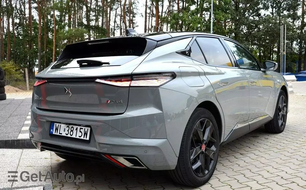DS AUTOMOBILES DS 4 1.6 E-Tense Performance Line +
