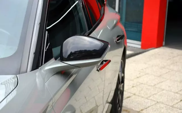 DS AUTOMOBILES DS 4 1.6 E-Tense Performance Line +