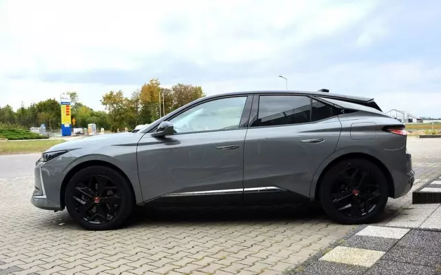 DS AUTOMOBILES DS 4 1.6 E-Tense Performance Line +