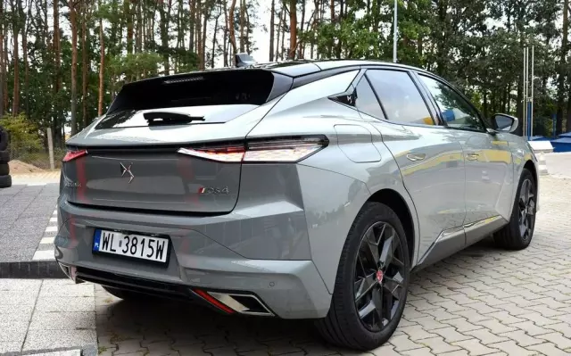 DS AUTOMOBILES DS 4 1.6 E-Tense Performance Line +