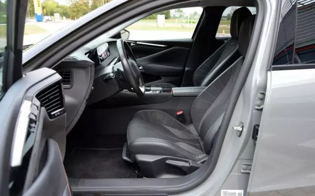 DS AUTOMOBILES DS 4 1.6 E-Tense Performance Line +