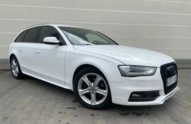 AUDI A4 