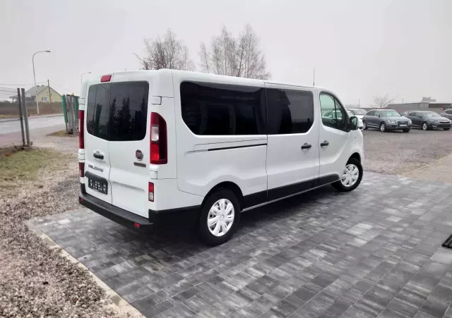 RENAULT Trafic ENERGY dCi 120 Grand Combi Life