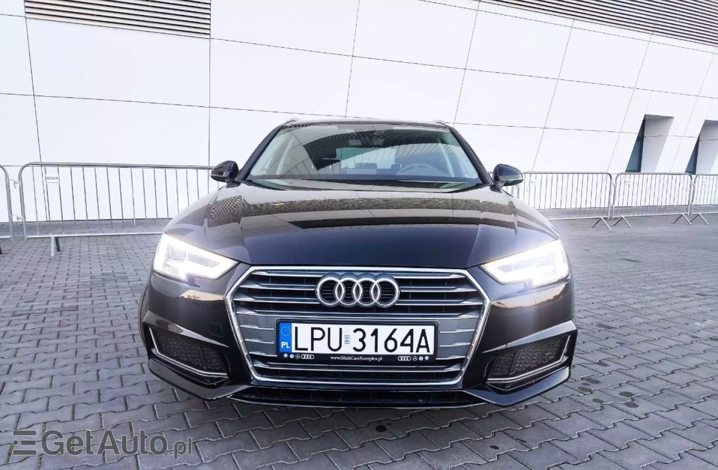AUDI A4 