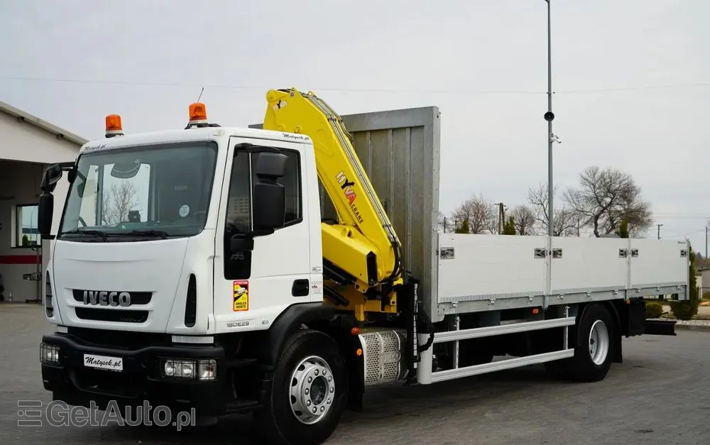 IVECO 180E25 / 4X2 / SKRZYNIOWY 7,5m + HDS HYVA HB150X MAX UDŹWIG 5 200KG / STEROWNIE RADIOWE  / ROTATOR / AUTOMAT 