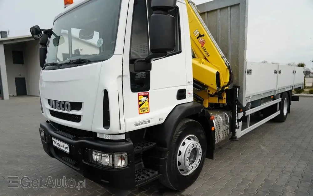IVECO 180E25 / 4X2 / SKRZYNIOWY 7,5m + HDS HYVA HB150X MAX UDŹWIG 5 200KG / STEROWNIE RADIOWE  / ROTATOR / AUTOMAT 
