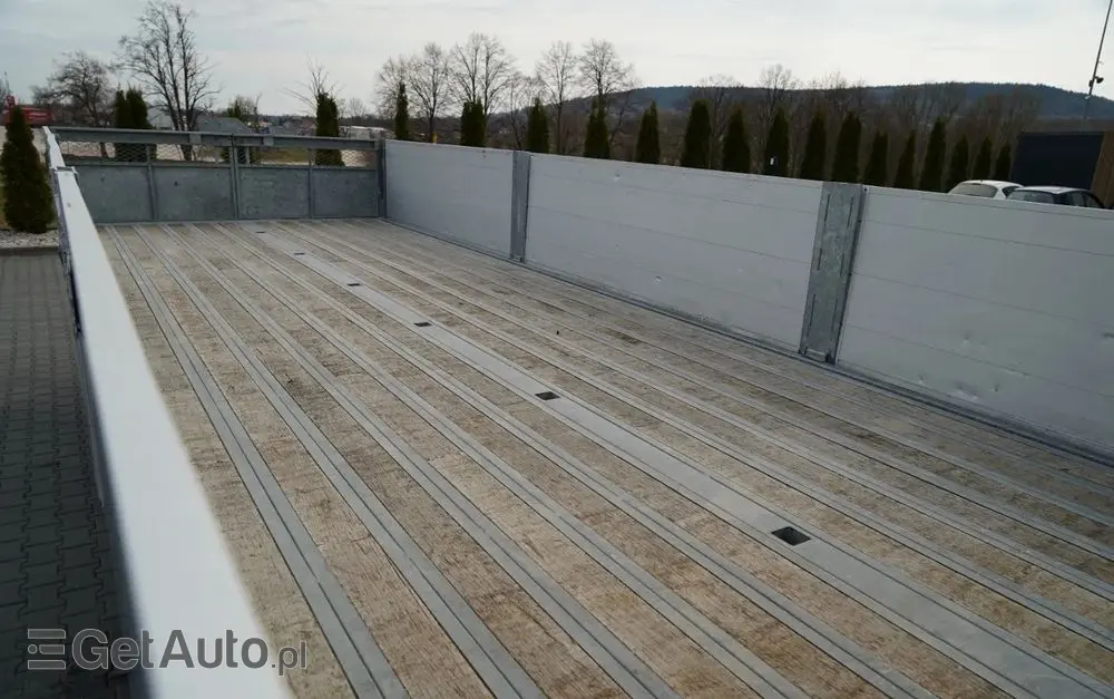 IVECO 180E25 / 4X2 / SKRZYNIOWY 7,5m + HDS HYVA HB150X MAX UDŹWIG 5 200KG / STEROWNIE RADIOWE  / ROTATOR / AUTOMAT 