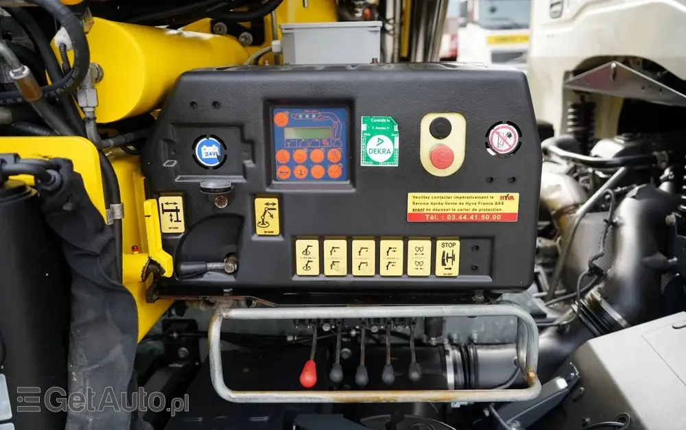 IVECO 180E25 / 4X2 / SKRZYNIOWY 7,5m + HDS HYVA HB150X MAX UDŹWIG 5 200KG / STEROWNIE RADIOWE  / ROTATOR / AUTOMAT 