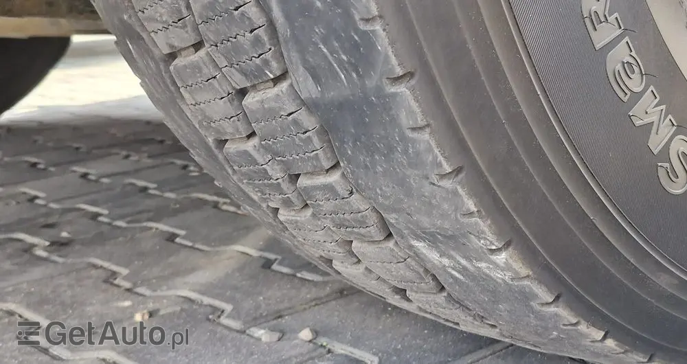 IVECO 180E25 / 4X2 / SKRZYNIOWY 7,5m + HDS HYVA HB150X MAX UDŹWIG 5 200KG / STEROWNIE RADIOWE  / ROTATOR / AUTOMAT 