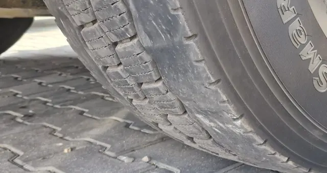 IVECO 180E25 / 4X2 / SKRZYNIOWY 7,5m + HDS HYVA HB150X MAX UDŹWIG 5 200KG / STEROWNIE RADIOWE  / ROTATOR / AUTOMAT 