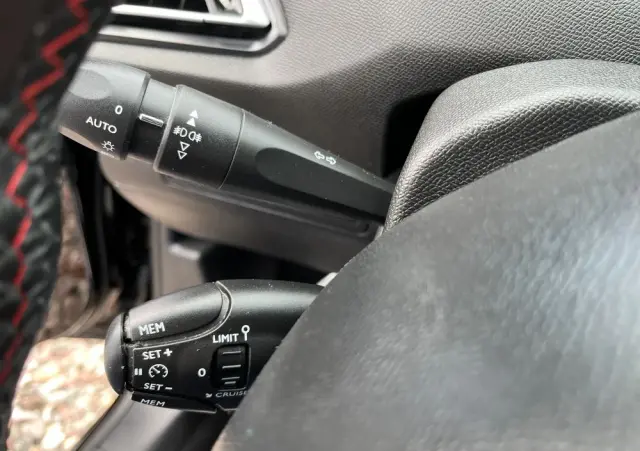 PEUGEOT 308 PureTech 130 Stop & Start GT-Line Edition