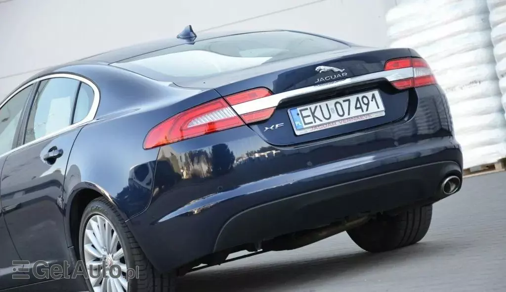 JAGUAR Xf 