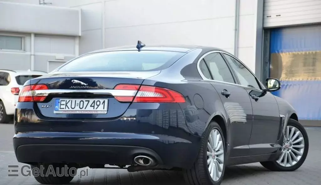 JAGUAR Xf 