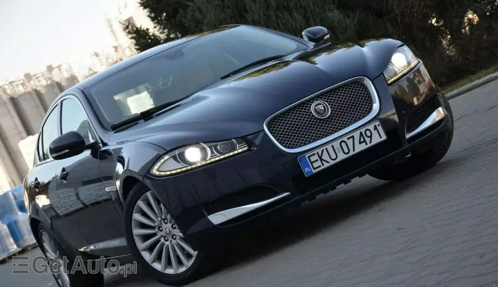 JAGUAR Xf 