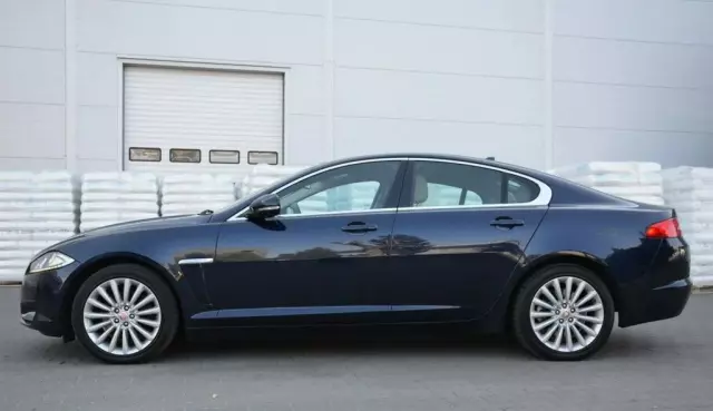 JAGUAR Xf 